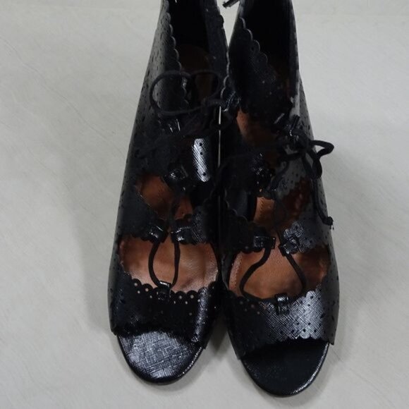 Dressbarn 3 1/2" High Heels String Tie and Zipper Heel Size 9.5M Style Chloe - Picture 1 of 8